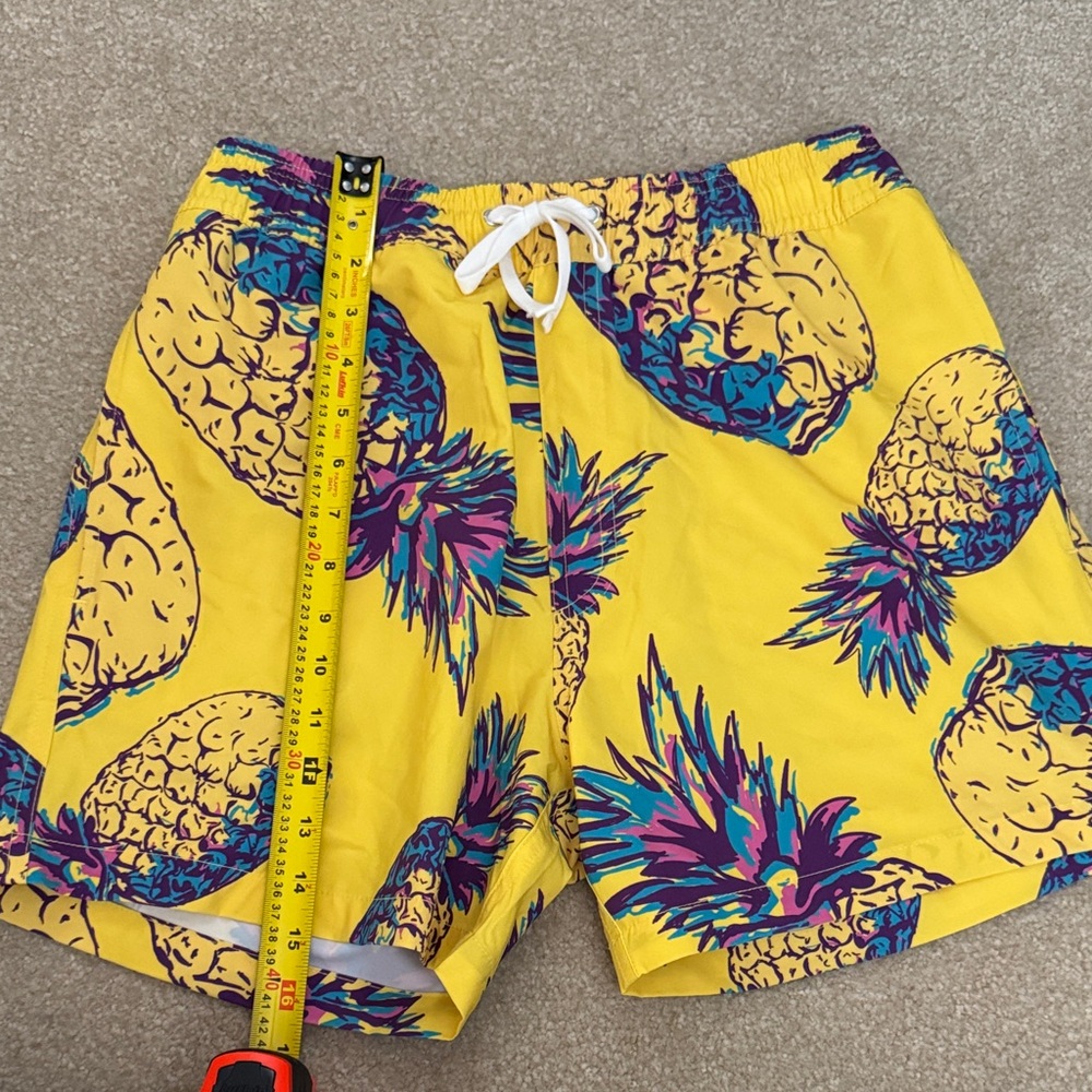 Sluggers Yellow Pineapple Men's Swim Shorts